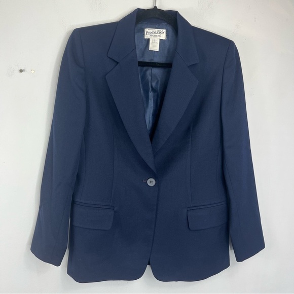 Pendleton Jackets & Blazers - Pendleton Size 2 Petite 100% Virgin Wool Navy Single Button Blazer HC